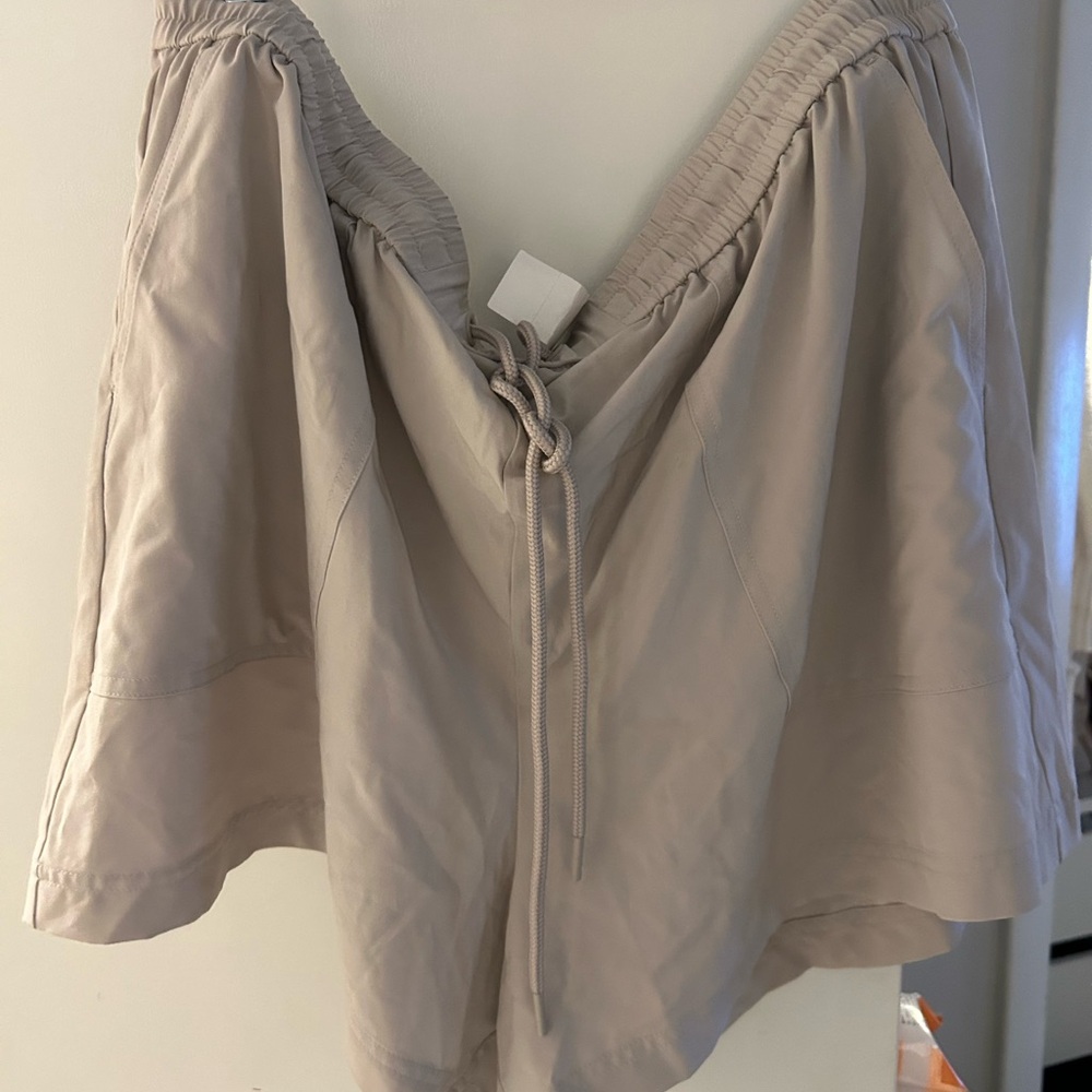 Beige shorts